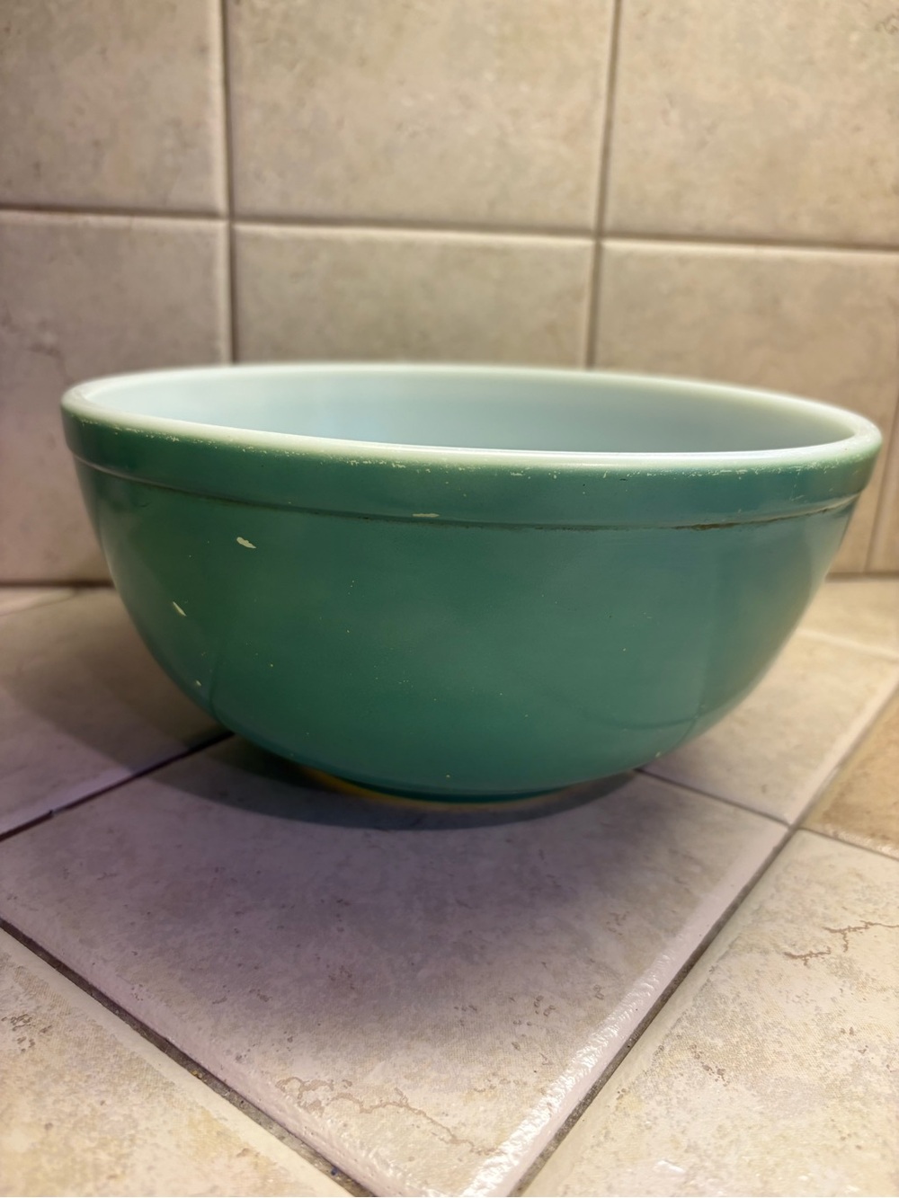 Vintage Pyrex  Robins Egg Blue Turquoise #404 Large Mixing Bowl